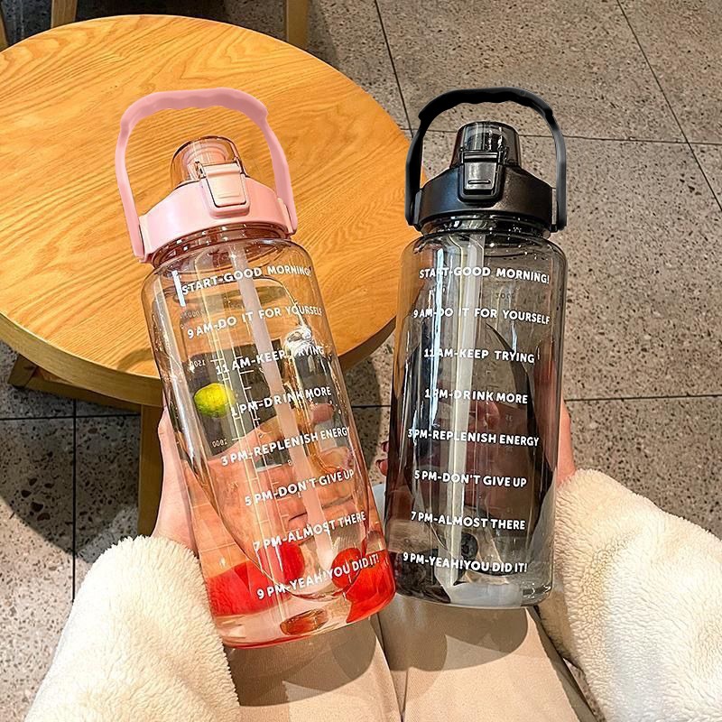 2 Liters Straw Plastic Water B - Sports Equipment Names recensie en prijs